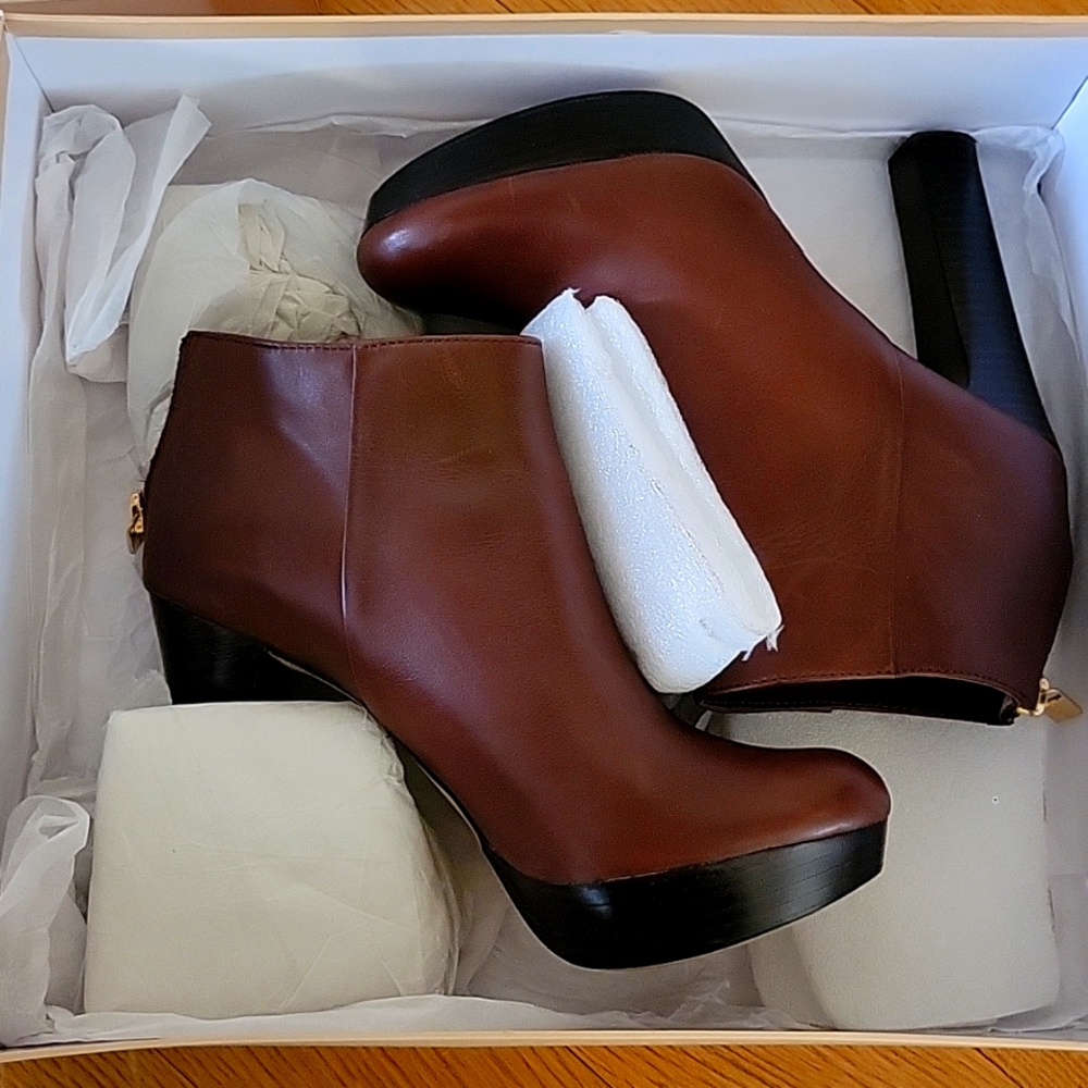 Micheal Kors heels
